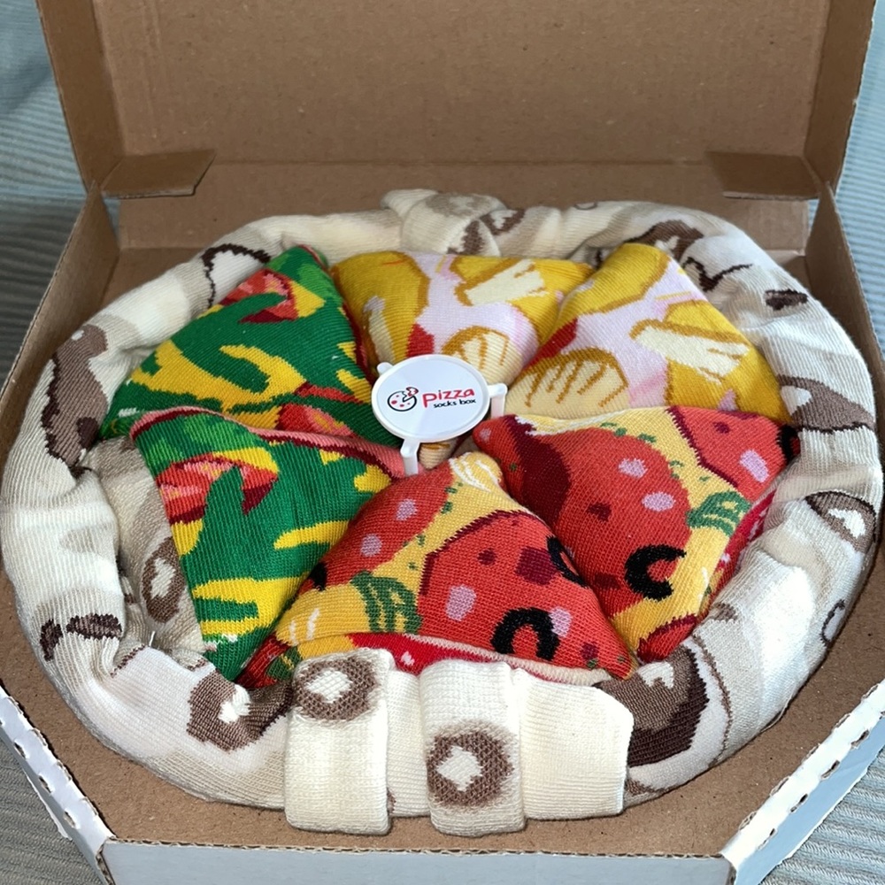 Pizza socks box 🍕 🧦 👨🏻‍🍳